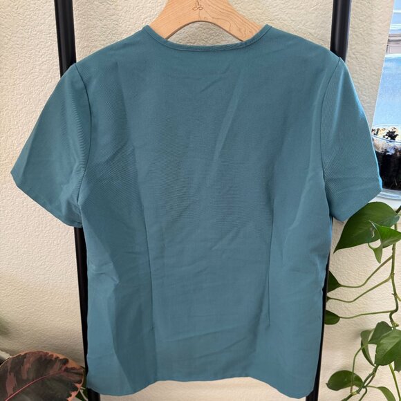 FIGS Teal Scrubs Top Size Small - Picture 3 of 4